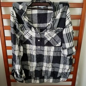 Black/white plaid old navy boyfriend shirt XL